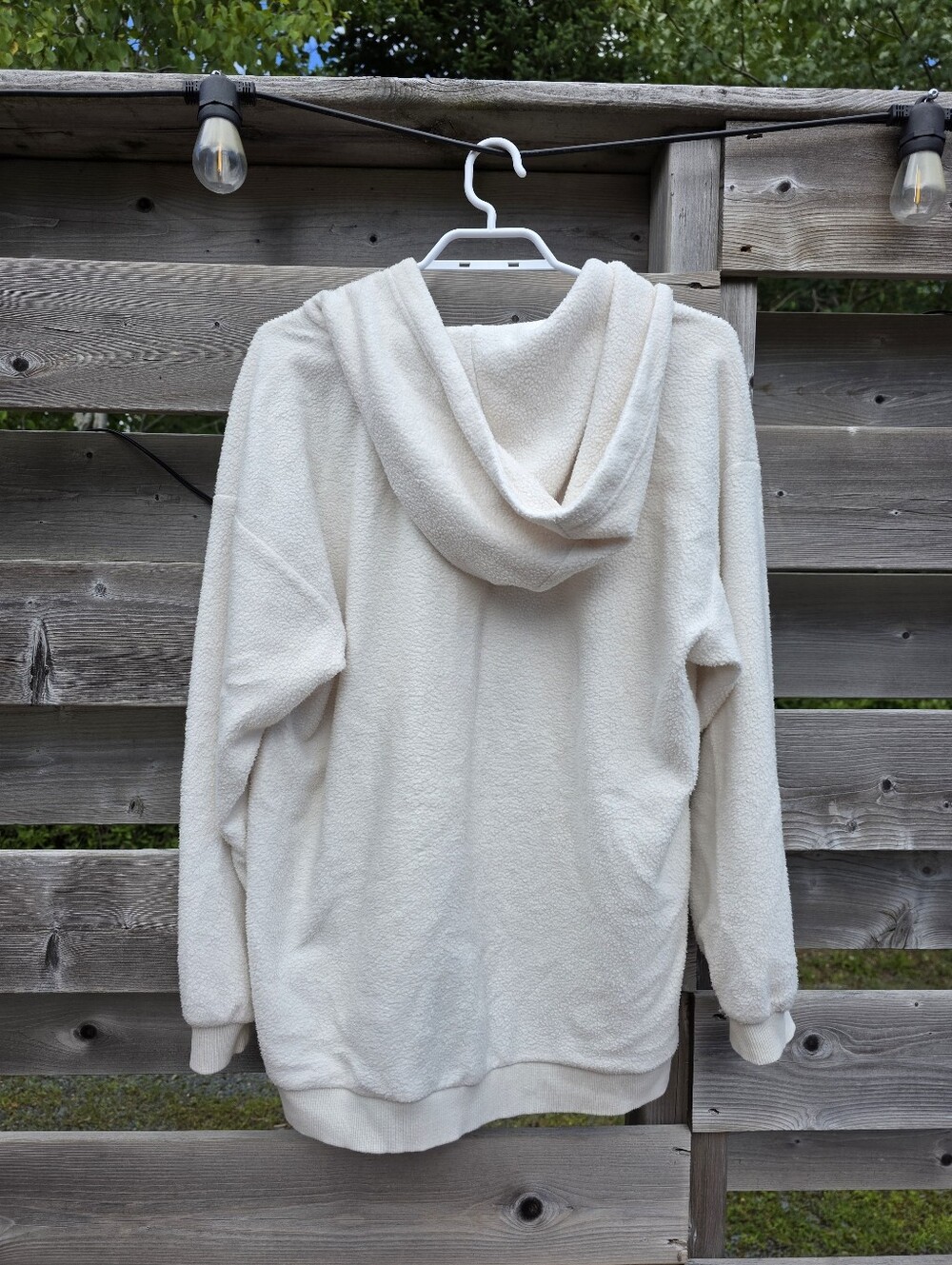 🤍 Cozy Aerie Hooded Pullover | Size XS | Oversized - Picture 2 of 10